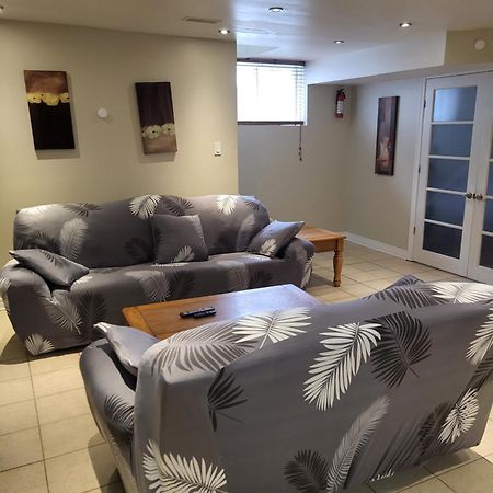 Lovely Guest Entire Apartment Minutes From Ottawa Airport Ngoại thất bức ảnh