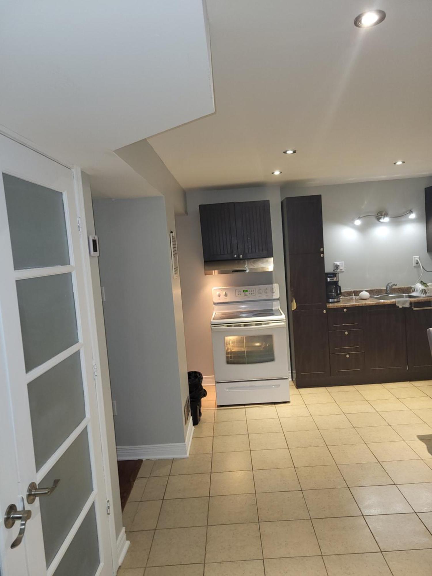 Lovely Guest Entire Apartment Minutes From Ottawa Airport Ngoại thất bức ảnh